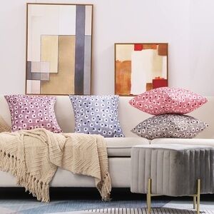 Set of 2 Daisy Floral Decorative Throw Pillow Cover 18x18 Inch
